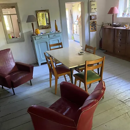 Hébergement de vacances Petite Maison Ancienne Dans Le Lot Calviac