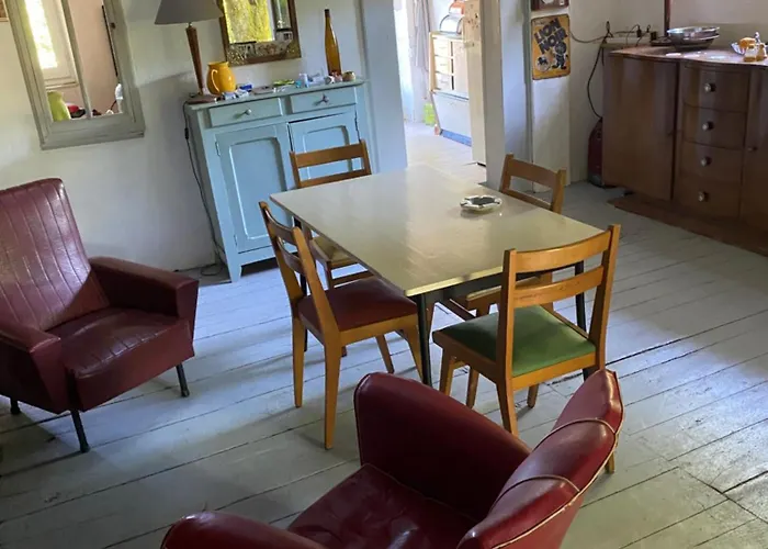 Дом отдыха Petite Maison Ancienne Dans Le Lot Calviac